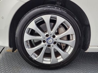 MERCEDES-BENZ E-CLASS - 6