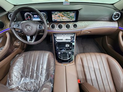 MERCEDES-BENZ E-CLASS - 5