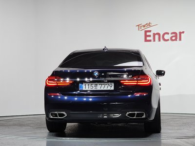 BMW 7 SERIES - 4