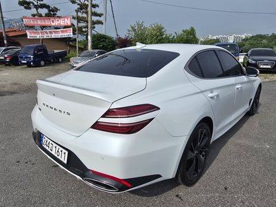 2023 Genesis THE NEW G70 photo 6