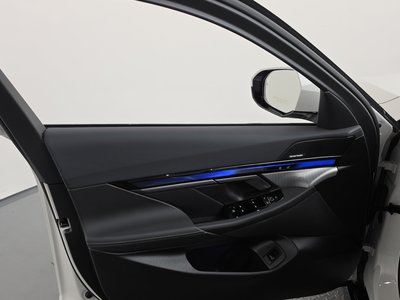 2025 BMW 5 SERIES thumbnail 14