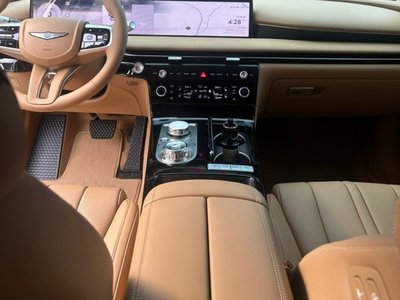 GENESIS G80 (RG3) - 10