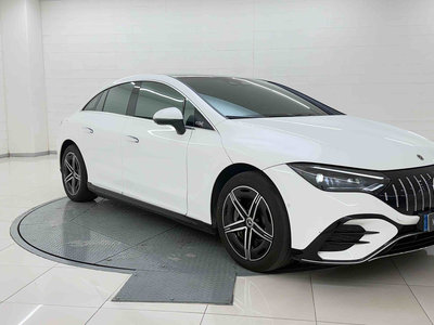 MERCEDES-BENZ EQE - 5