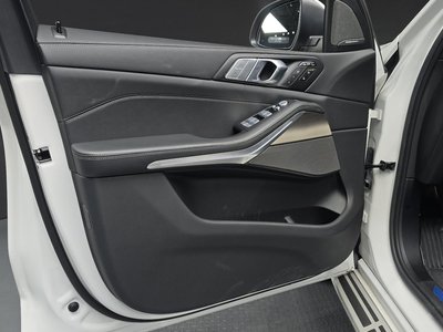 2025 BMW X7 缩略图 14