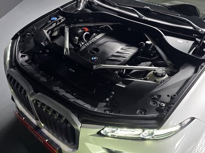 BMW X7 - 7