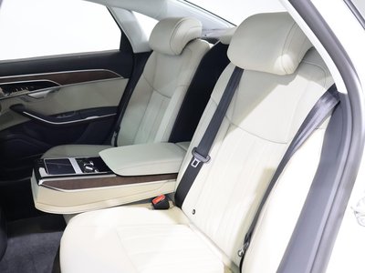 AUDI A8 - 7