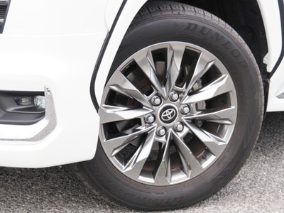 صورة مصغرة 18 لـ 2023 Toyota LAND CRUISER 300