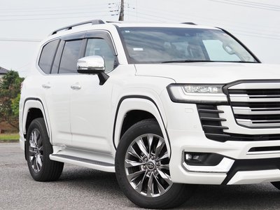 صورة مصغرة 11 لـ 2023 Toyota LAND CRUISER 300