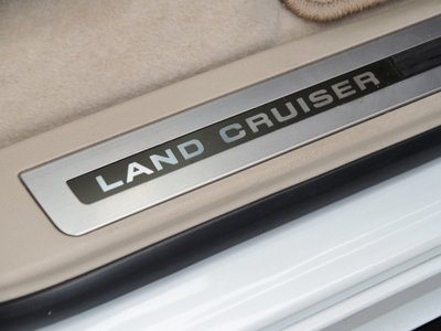 صورة مصغرة 68 لـ 2023 Toyota LAND CRUISER 300