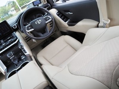 صورة مصغرة 73 لـ 2023 Toyota LAND CRUISER 300
