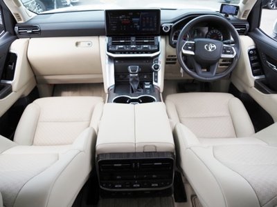 صورة مصغرة 23 لـ 2023 Toyota LAND CRUISER 300