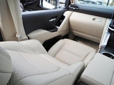 صورة مصغرة 72 لـ 2023 Toyota LAND CRUISER 300