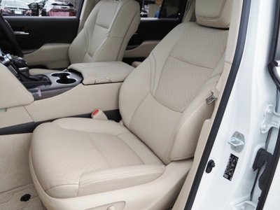 صورة مصغرة 26 لـ 2023 Toyota LAND CRUISER 300