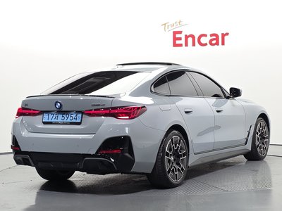 2025 BMW I4 photo 4