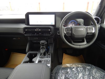 TOYOTA LAND CRUISER 250 - 9