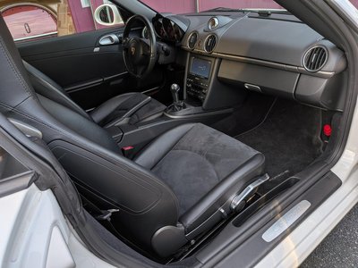 2012 Porsche CAYMAN — миниатюра 12