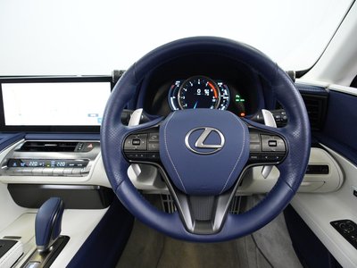 2023 Lexus LC CONVERTIBLE — миниатюра 11