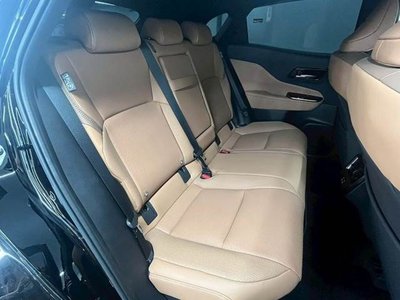 2023 Toyota CROWN SPORT photo 6