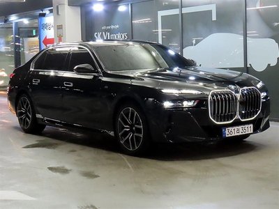 BMW 7 SERIES