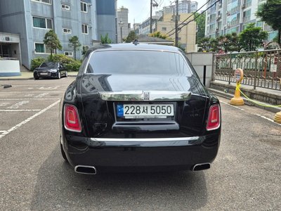 ROLLS-ROYCE PHANTOM - 3
