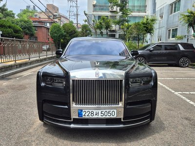 ROLLS-ROYCE PHANTOM - 2