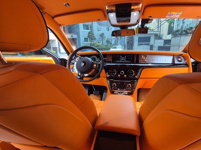 ROLLS-ROYCE PHANTOM - 7