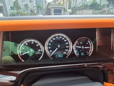 ROLLS-ROYCE PHANTOM - 8