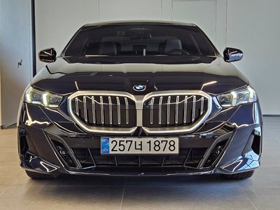 BMW 5 SERIES - 2