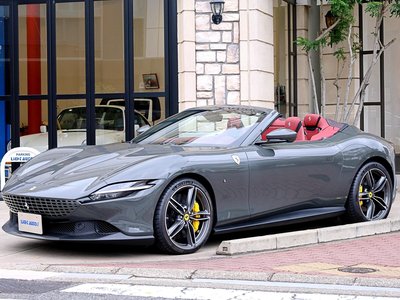 FERRARI ROMA SPIDER