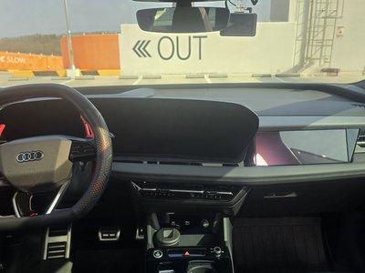 صورة 5 لـ 2025 AUDI Q6 E-TRON