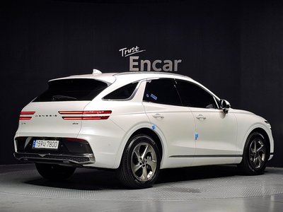 صورة 4 لـ 2024 Genesis GV70
