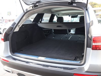 MERCEDES-BENZ E-CLASS - 10