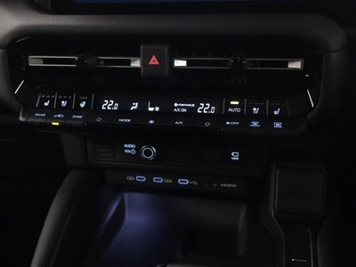 صورة مصغرة 13 لـ 2024 Toyota LAND CRUISER 250