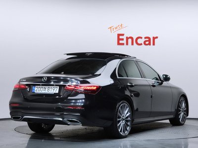 MERCEDES-BENZ E-CLASS - 3