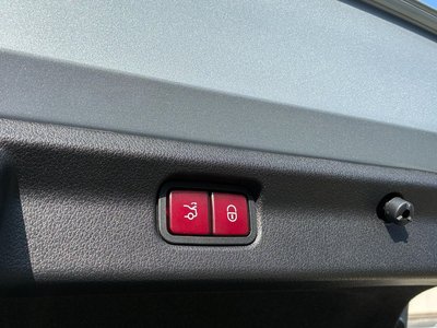 صورة مصغرة 13 لـ 2022 Mercedes-BENZ EQE