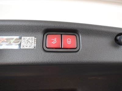 صورة مصغرة 24 لـ 2025 Mercedes-BENZ C-CLASS