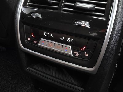 2022 BMW X5 — миниатюра 24