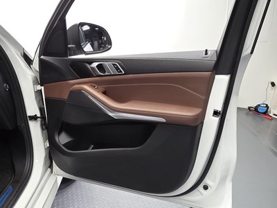 2022 BMW X5 — миниатюра 14