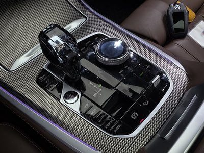 2022 BMW X5 — миниатюра 12