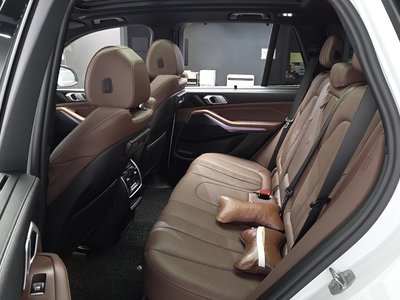2022 BMW X5 — миниатюра 17