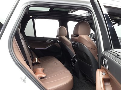2022 BMW X5 — миниатюра 18