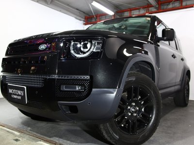 LAND ROVER DEFENDER - 8