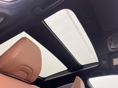 2023 Toyota CROWN SPORT photo 3