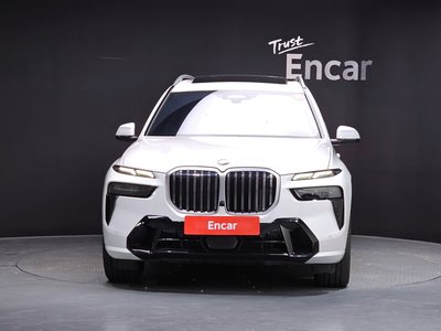 صورة 2 لـ 2024 BMW X7