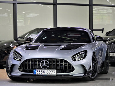 MERCEDES-BENZ GT AMG