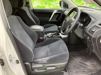 TOYOTA LAND CRUISER - 4