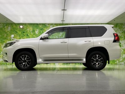 TOYOTA LAND CRUISER - 2
