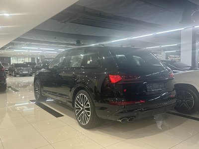 AUDI SQ7 - 4