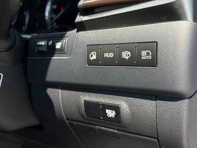 2018 Lexus LX photo 9