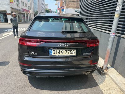 2021 AUDI Q8 照片 2